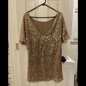 LuLu’s gold sequence shift dress.